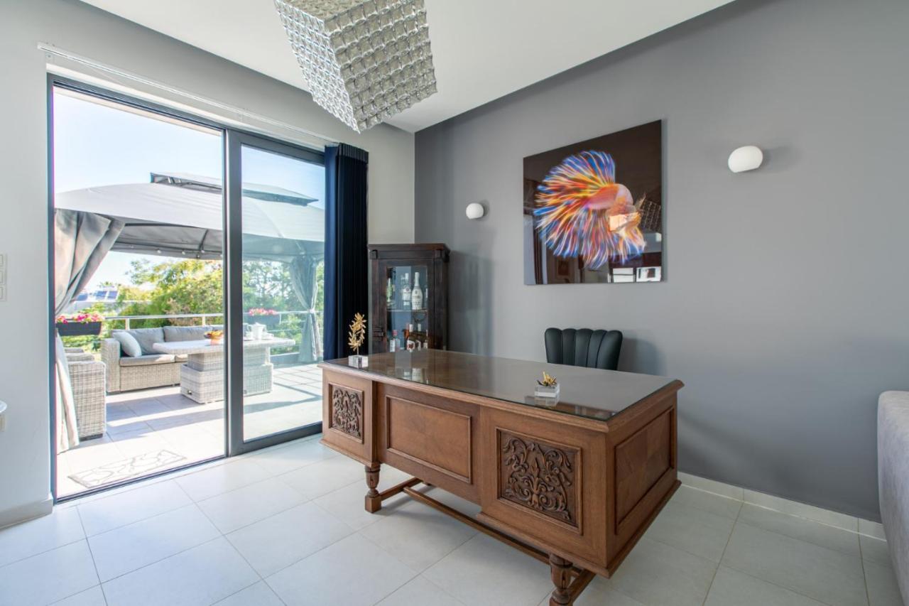 Crystal Waves Lux Villa-Homeleader Chania  Eksteriør billede